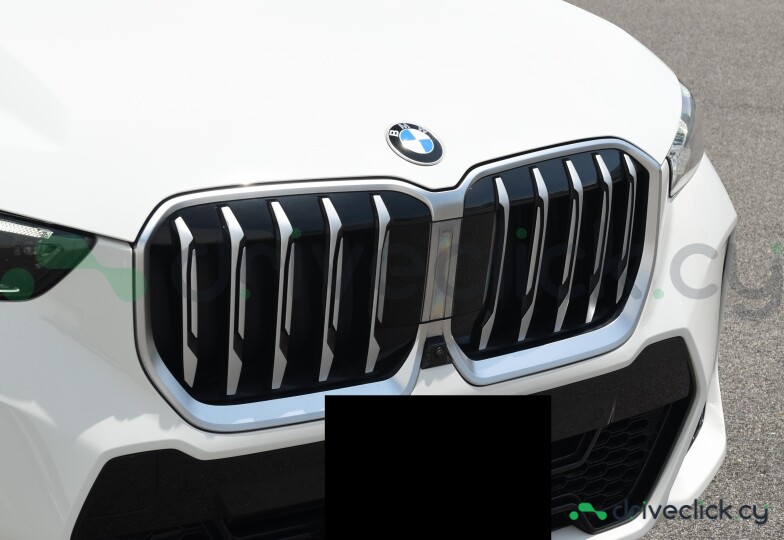 BMW X1 White