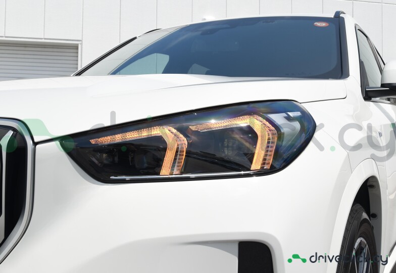 BMW X1 White