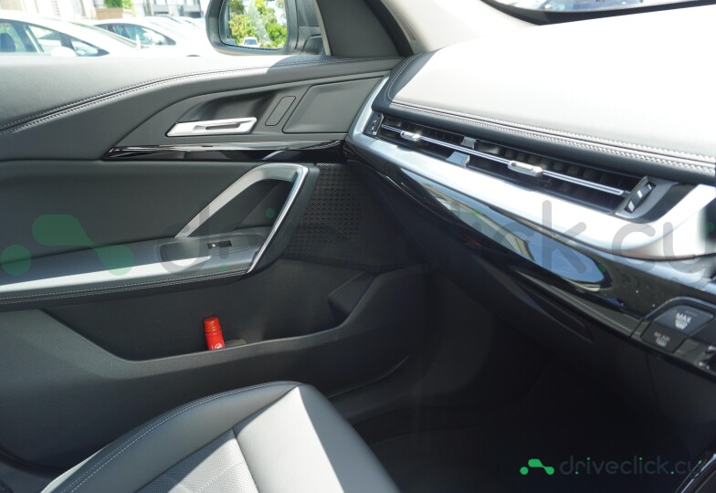BMW X1 Black