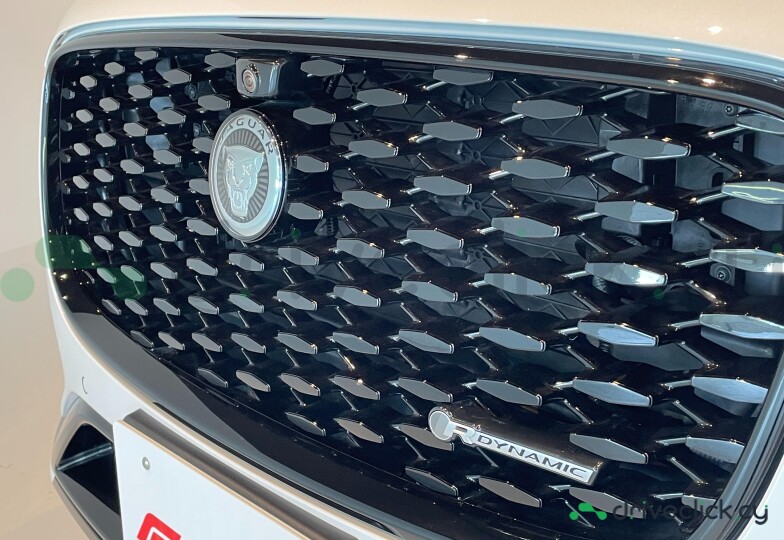 Jaguar F-Pace White