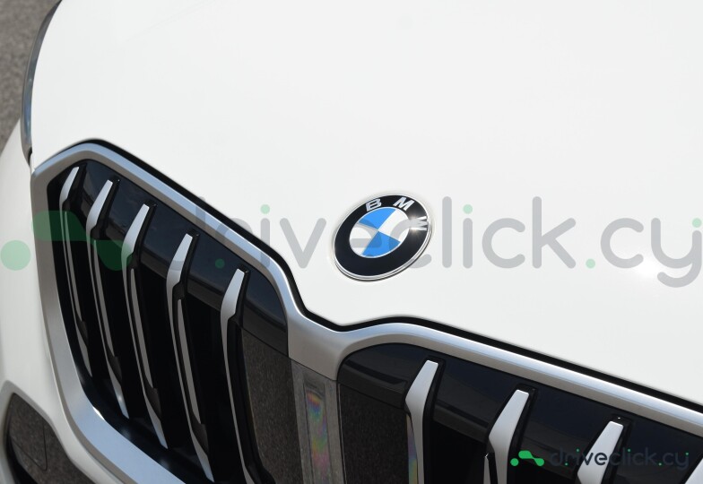 BMW X1 White