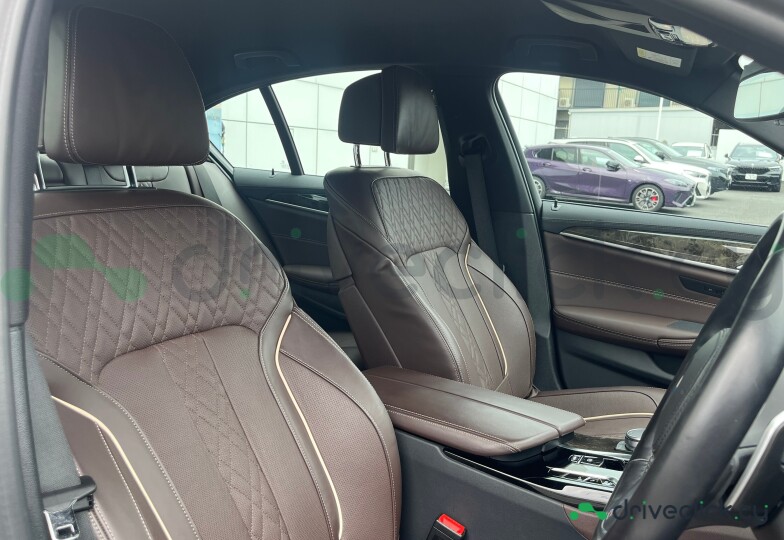 BMW 5 series Белый