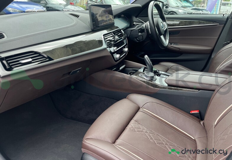 BMW 5 series Белый