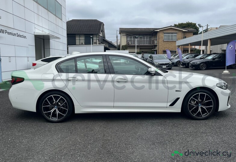 BMW 5 series Белый