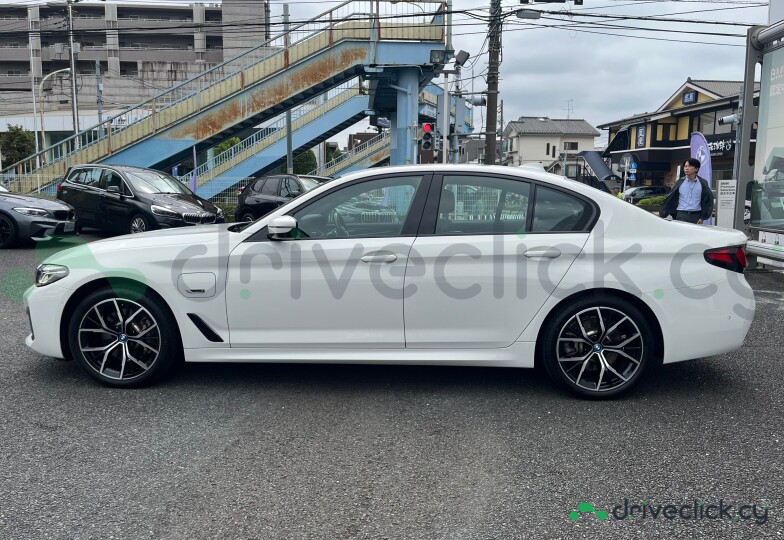 BMW 5 series Белый