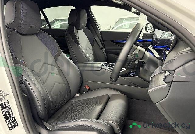 BMW 5 series Белый
