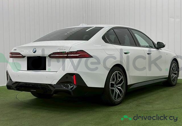 BMW 5 series Белый