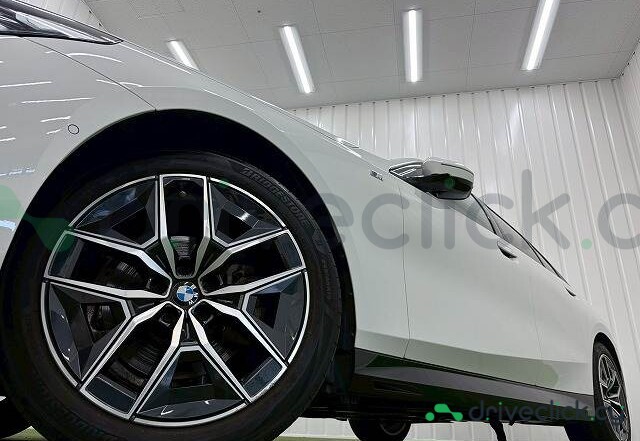 BMW 5 series Белый