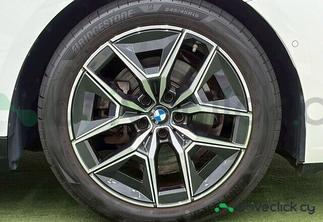 BMW 5 series Белый
