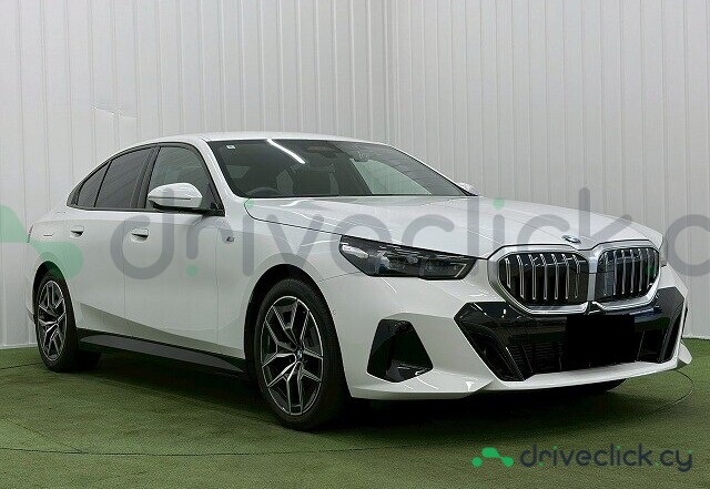 BMW 5 series Белый