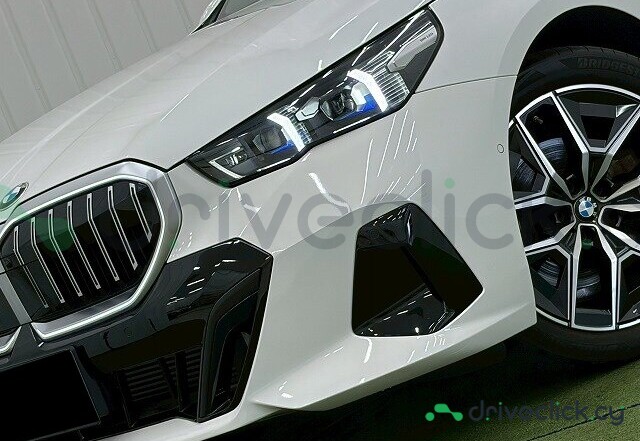 BMW 5 series Белый