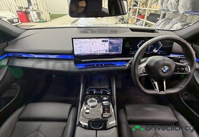 BMW 5 series Белый
