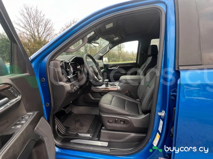 Chevrolet Silverado Blue