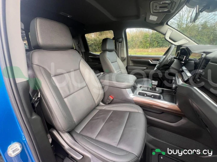 Chevrolet Silverado Blue