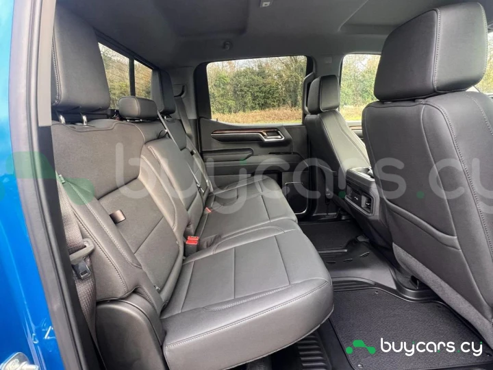 Chevrolet Silverado Blue