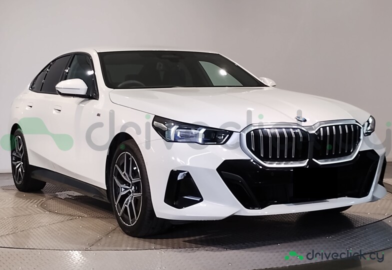 BMW 5 series Белый