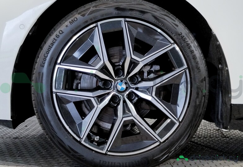 BMW 5 series Белый