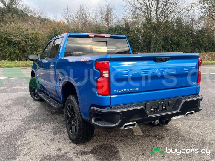 Chevrolet Silverado Blue