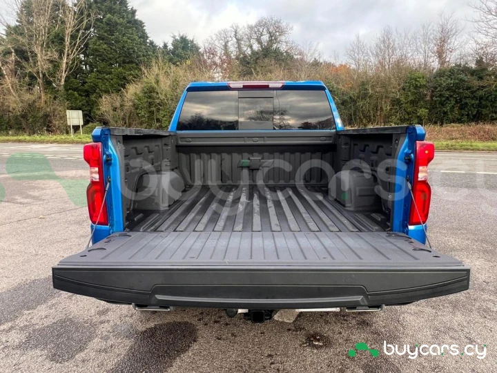 Chevrolet Silverado Blue