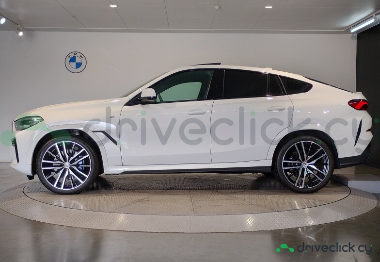 BMW X6 White