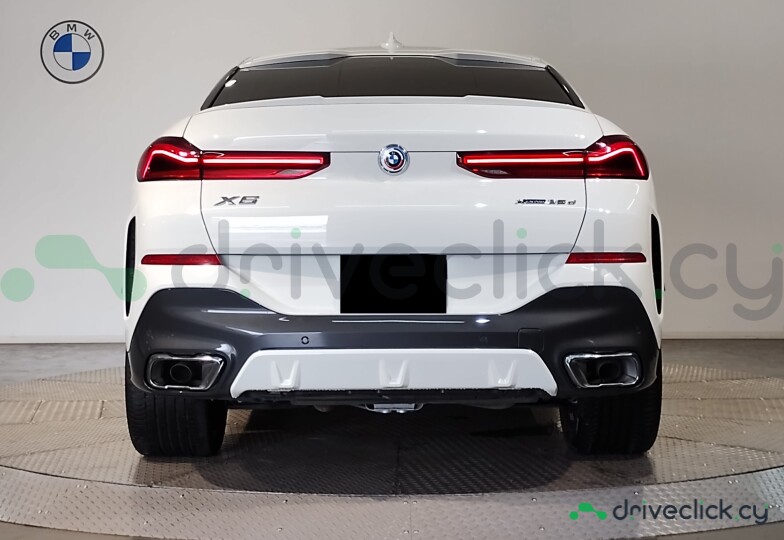 BMW X6 White