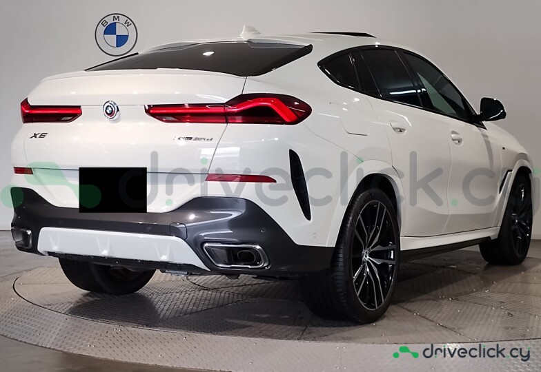 BMW X6 White