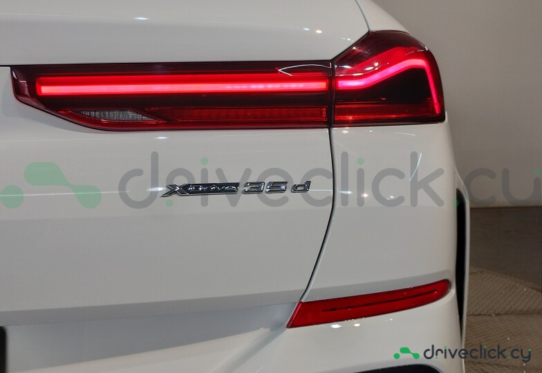 BMW X6 White
