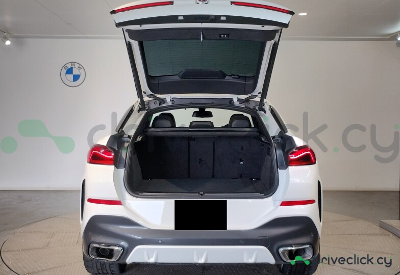 BMW X6 White