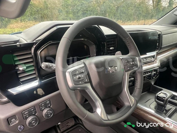 Chevrolet Silverado Blue