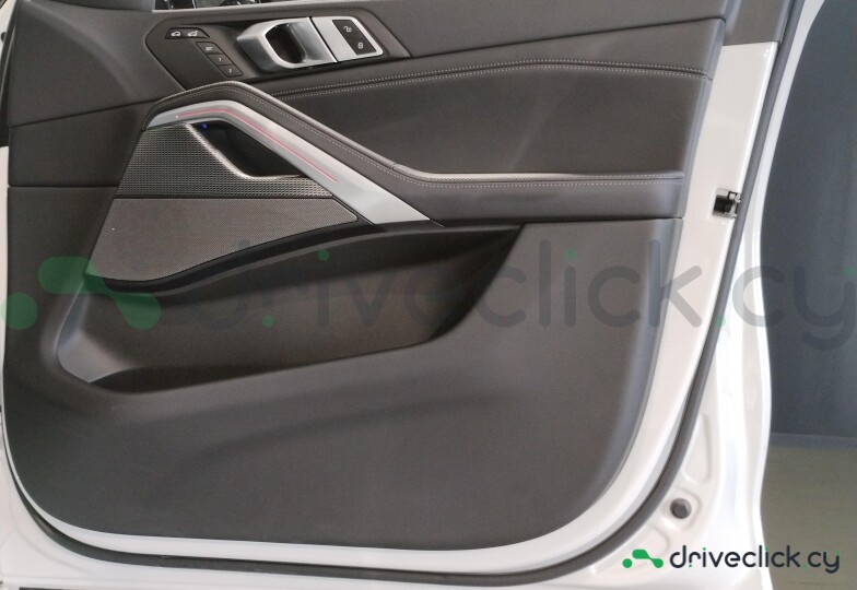 BMW X6 White