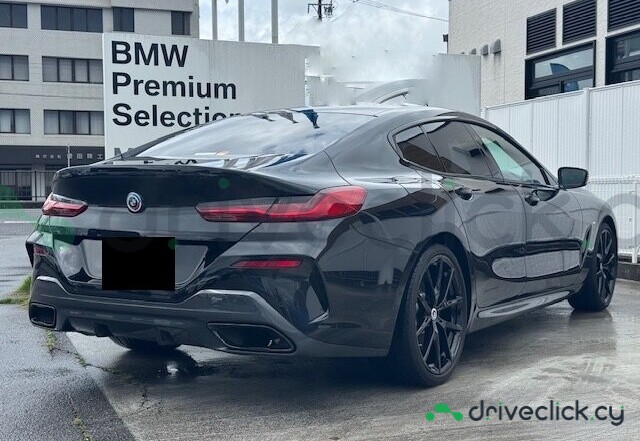 BMW 8 series Черный