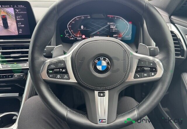 BMW 8 series Черный
