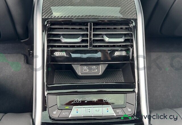 BMW 8 series Черный