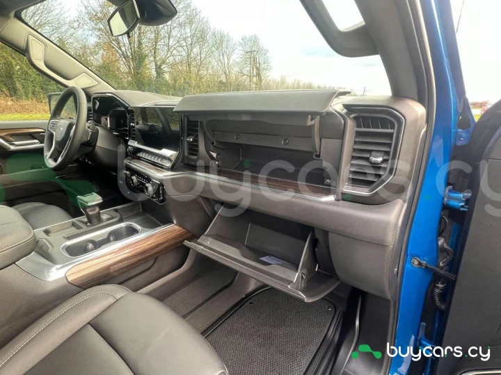 Chevrolet Silverado Blue