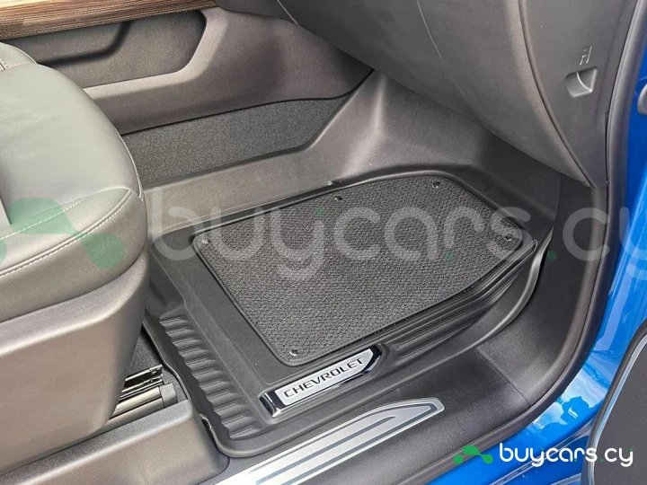 Chevrolet Silverado Blue