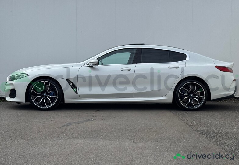 BMW 8 series Белый