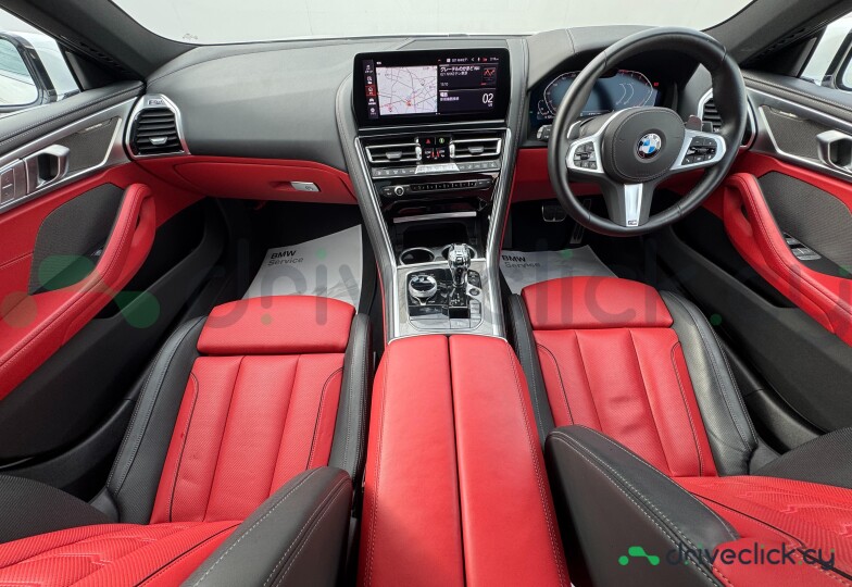 BMW 8 series Белый