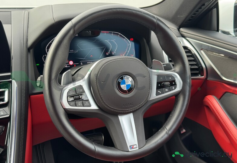 BMW 8 series Белый
