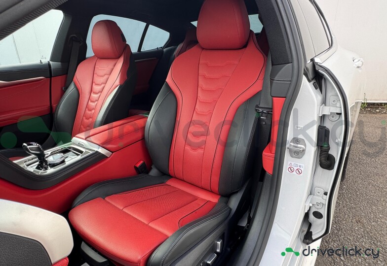 BMW 8 series Белый