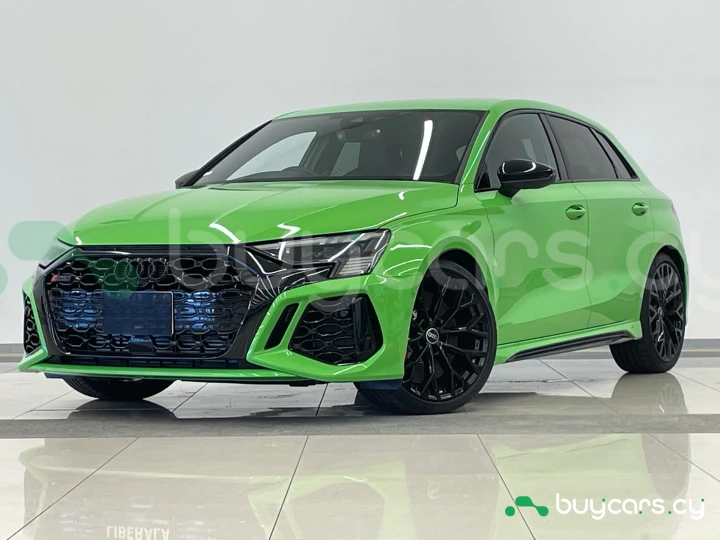 Audi RS3 Sportback Зеленый