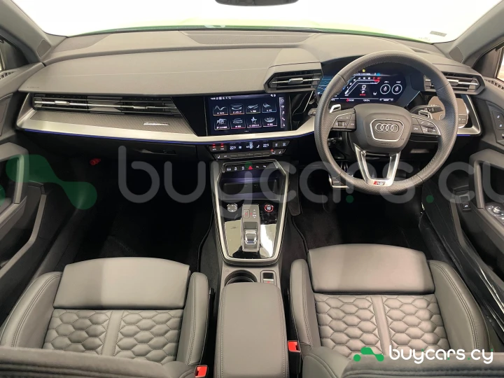 Audi RS3 Sportback Зеленый