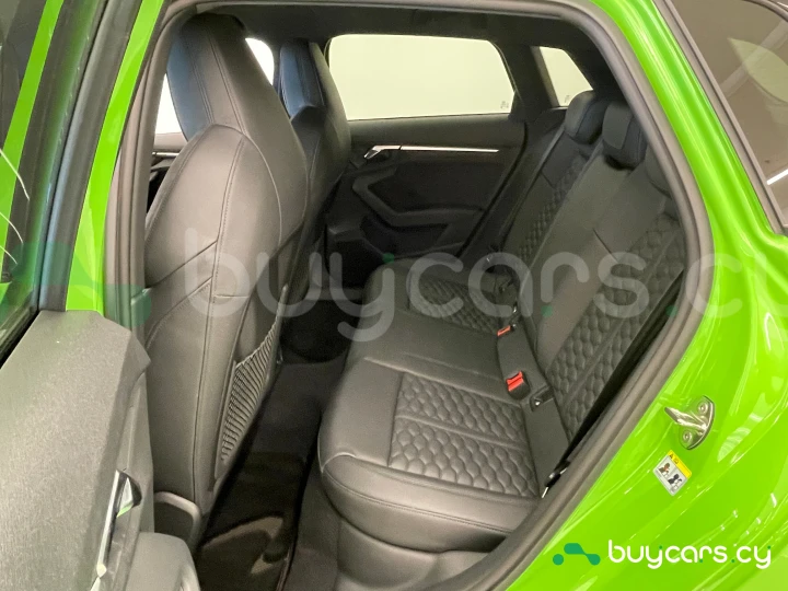 Audi RS3 Sportback Зеленый