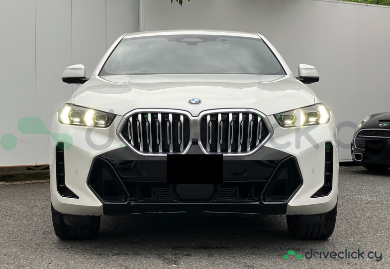 BMW X6 White