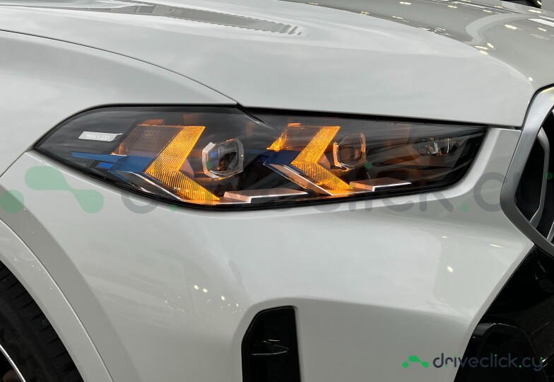 BMW X6 White
