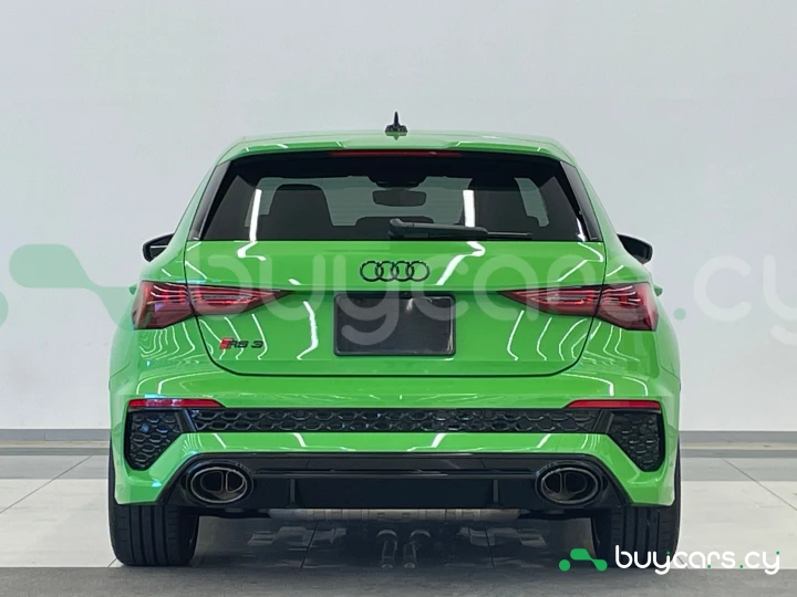 Audi RS3 Sportback Зеленый
