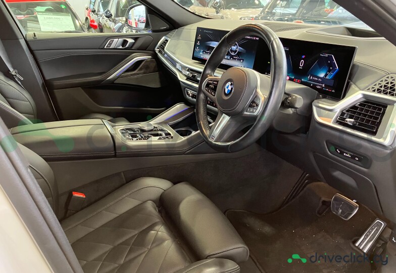 BMW X6 White