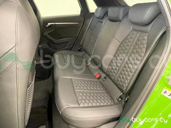 Audi RS3 Sportback Зеленый