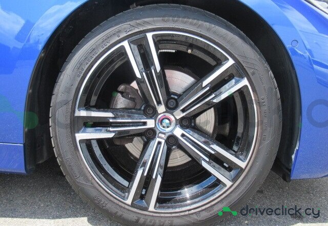 BMW 4 series Blue
