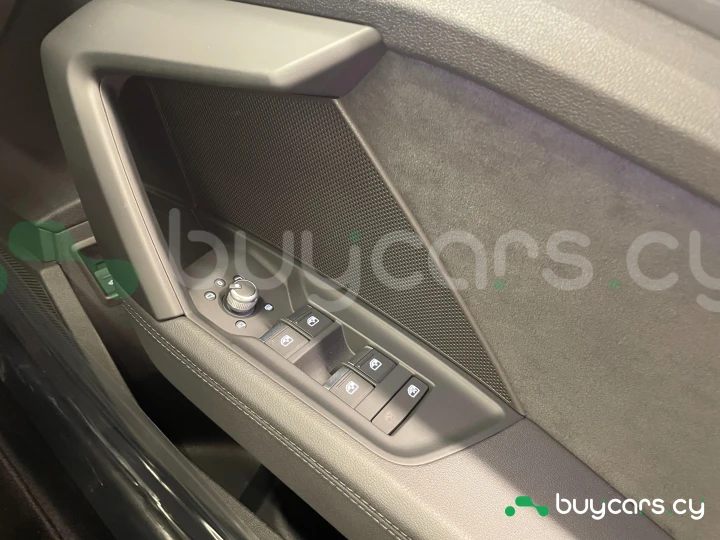 Audi RS3 Sportback Зеленый