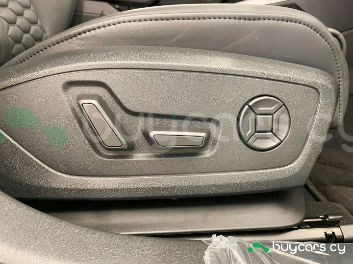 Audi RS3 Sportback Зеленый